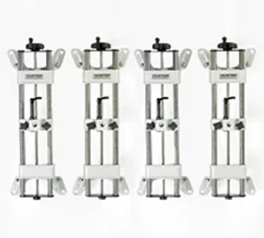 self-centering-wheel-clamps-4.jpg